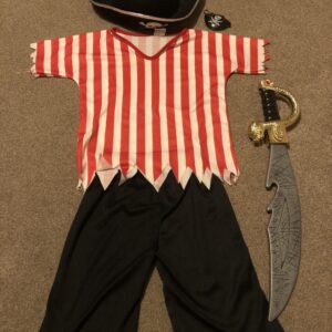 Pirate with hat, eyepatch & cutlass 6-7 (Hire)